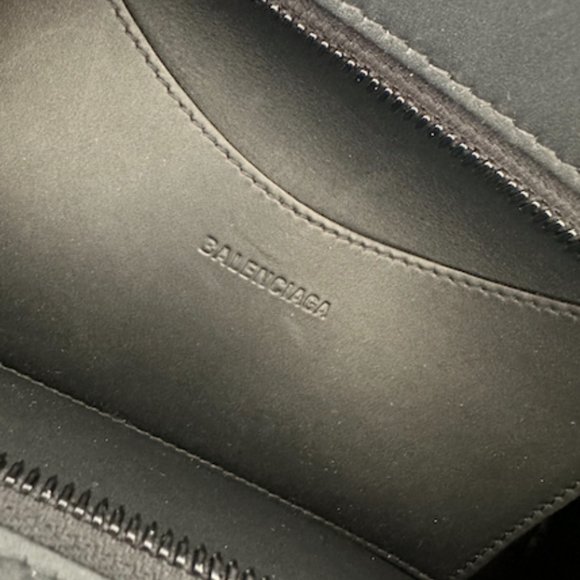 BALENCIAGA Neo Classic Small leather tote - Picture 2 of 7